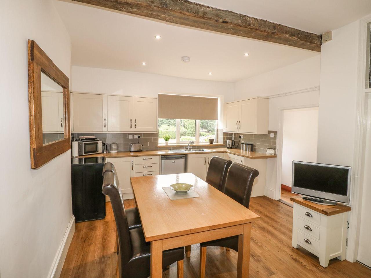 Holiday home Farley I